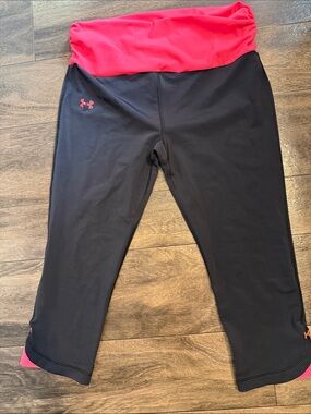Under Armour Black and Hot Pink Fold-Over Waist Capri Pants